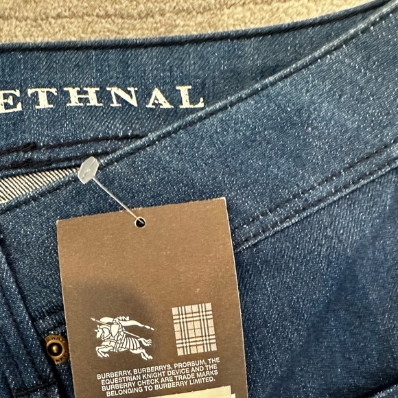 Burberry Women's Blue Denim Jeans brand new with tag - Picture 3 of 10